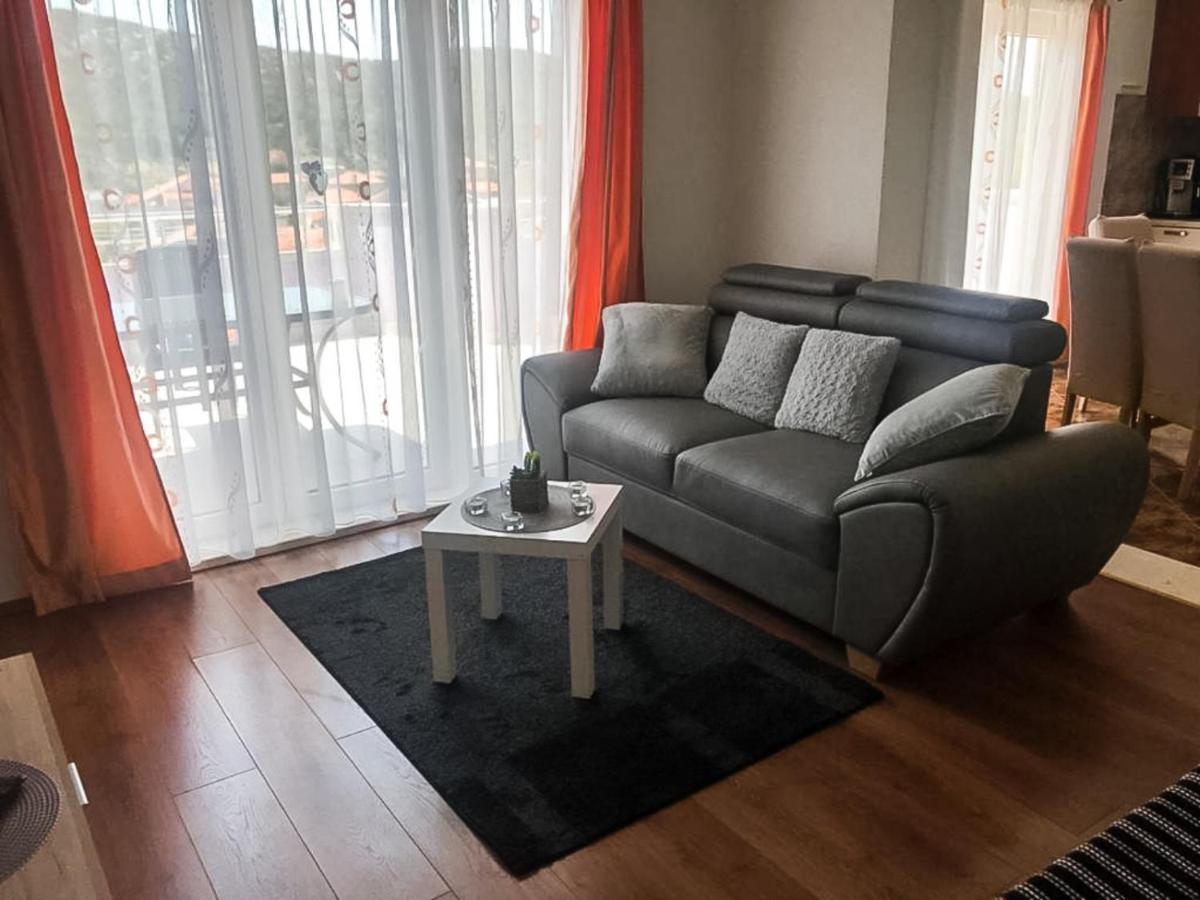 Apartments Sea Star Ivana Marina Luaran gambar