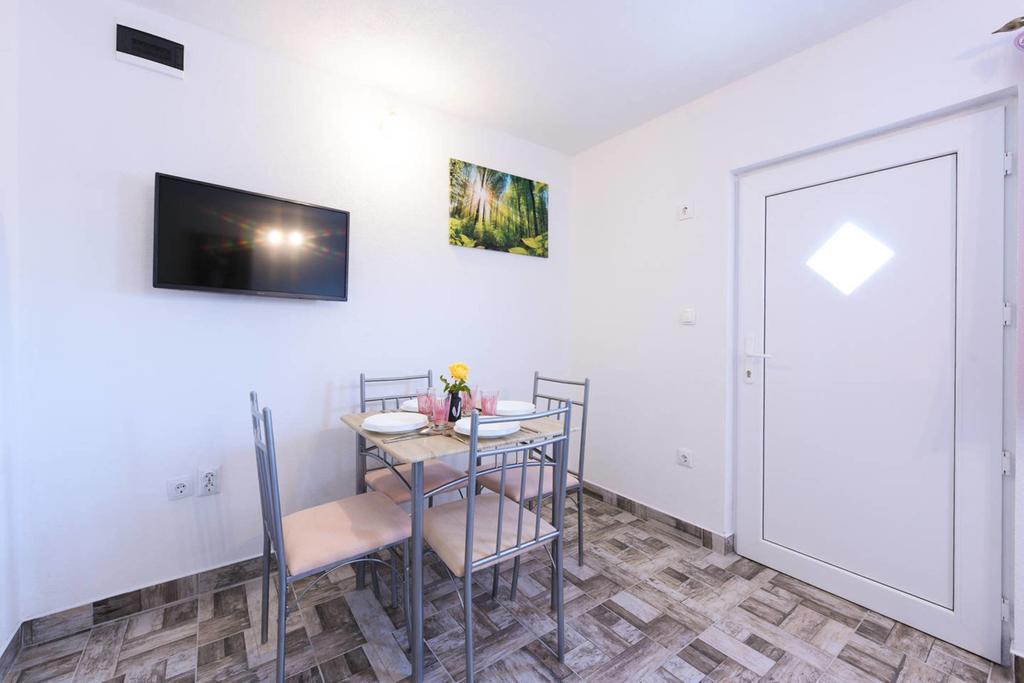 Apartments Sea Star Ivana Marina Luaran gambar